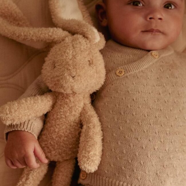 Conejito 32cm Newborn de Little Dutch - Imagen 3