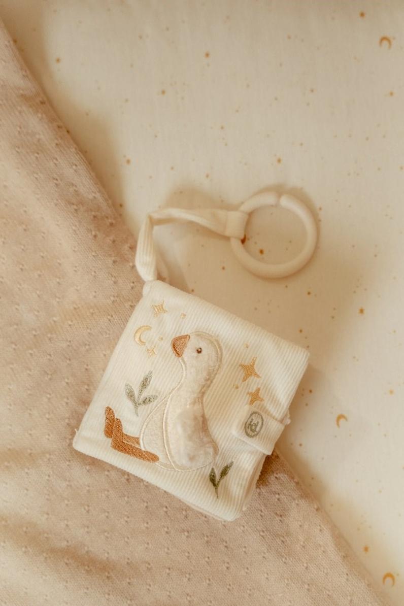 Librito blando de actividades Newborn de Little Dutch - Imagen 12