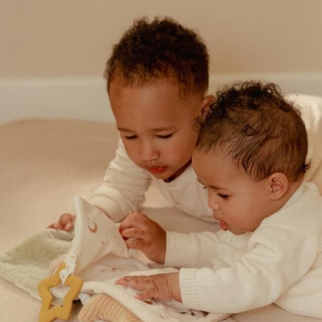 Libro blandito Newborn de Little Dutch - Imagen 9
