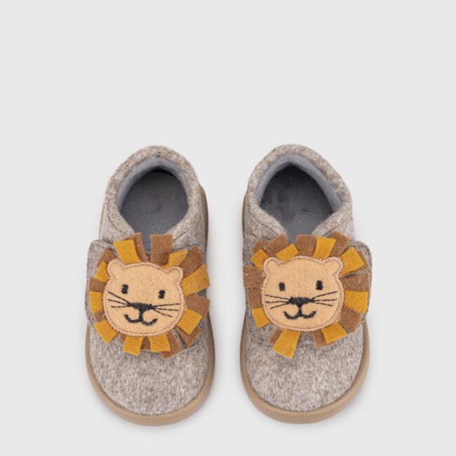 Zapatillas de estar por casa León taupe de Igor