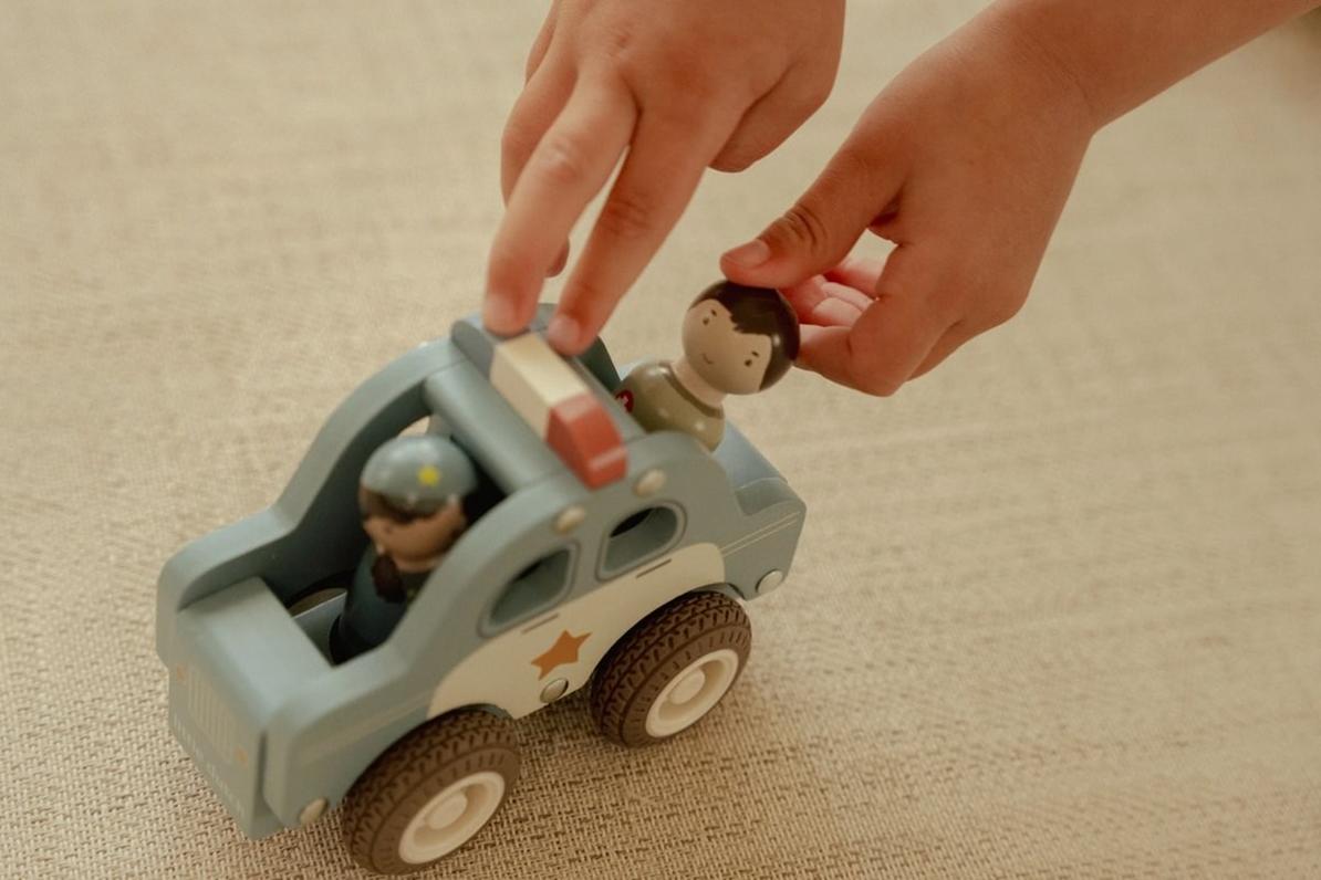 Coche de policía de Little Dutch - Imagen 11