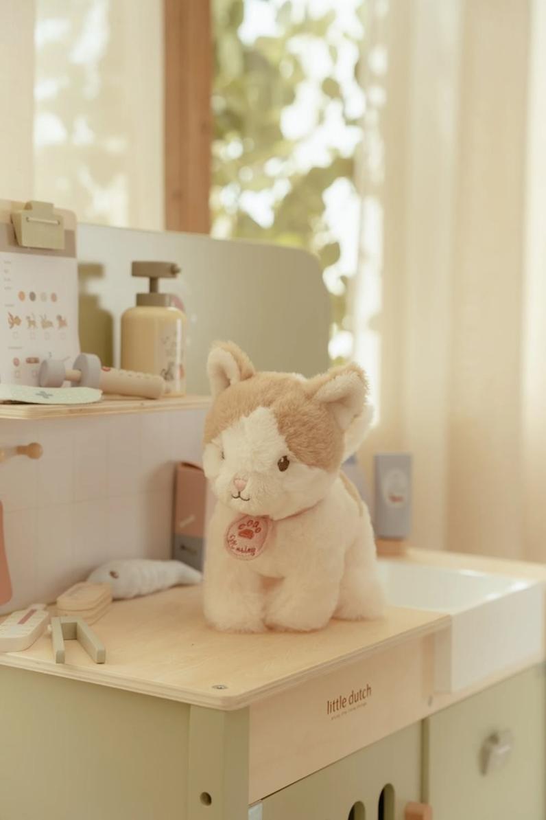 Gatito de peluche Marley con bolsa de Little Dutch - Imagen 12