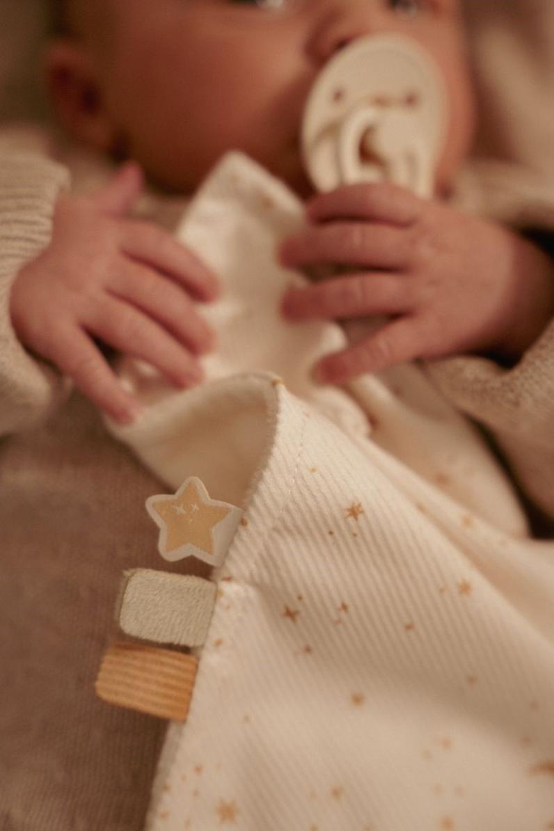 Doudou con mordedor Newborn de Little Dutch - Imagen 8