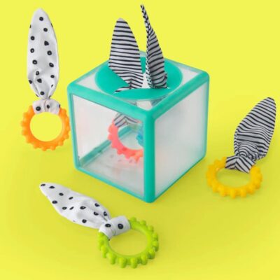 Caja sensorial de pañuelos de Sassy