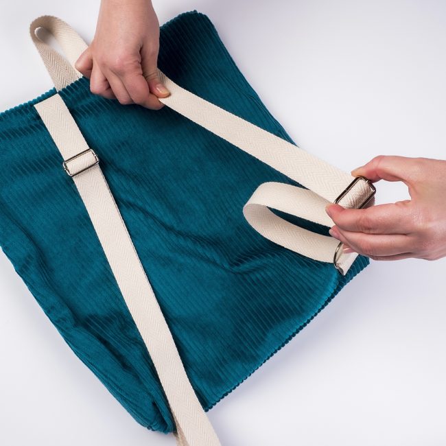 Mochila de pana eucalipto - Imagen 6